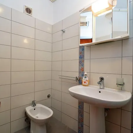 House Rahela Vendégház